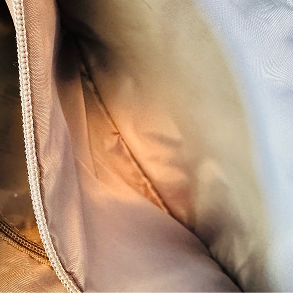 Urbani Adjustable Crossbody Bag - Picture 7 of 14